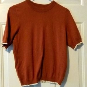 Short sleeve sweater